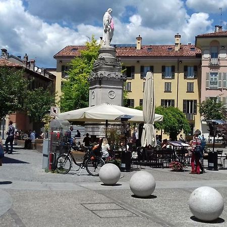 Appartamento Piazza Mazzini Lake Como Екстериор снимка