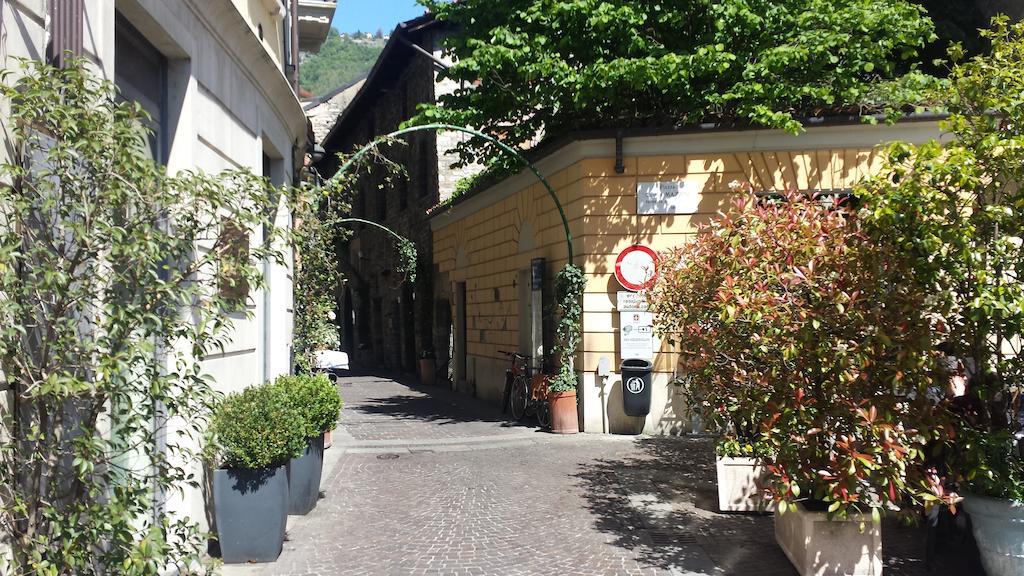 Appartamento Piazza Mazzini Lake Como Екстериор снимка